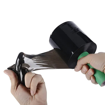De zwarte van de de verpakkingsrek van Mini Handheld LLDPE de omslagfilm met het Roteren behandelt Automaat voor Kartonsomslag
